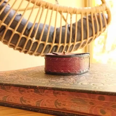 La Du Gardien マルシュ・アン・ファメンヌ