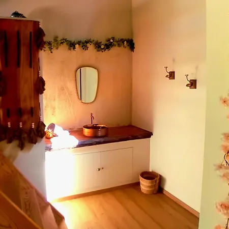 La Du Gardien Dağ evi